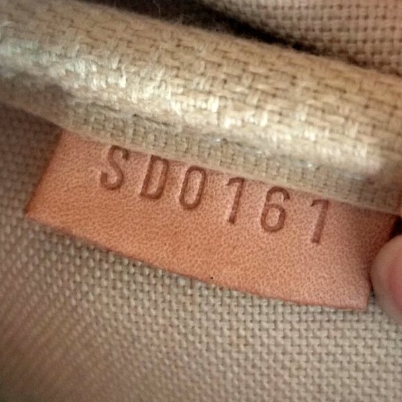 Authentic Louis Vuitton Eva Damier Azur Wristlet Handbag - Picture 13 of 14